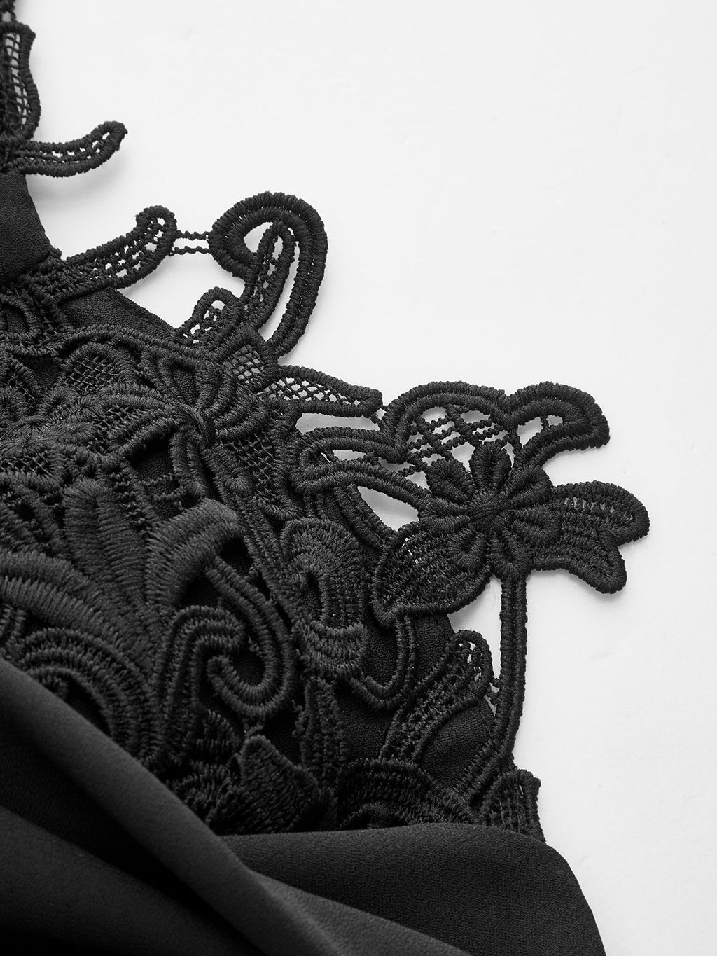 Ärmelloses Neckholder-Top mit Spitze und transparentem Stoff