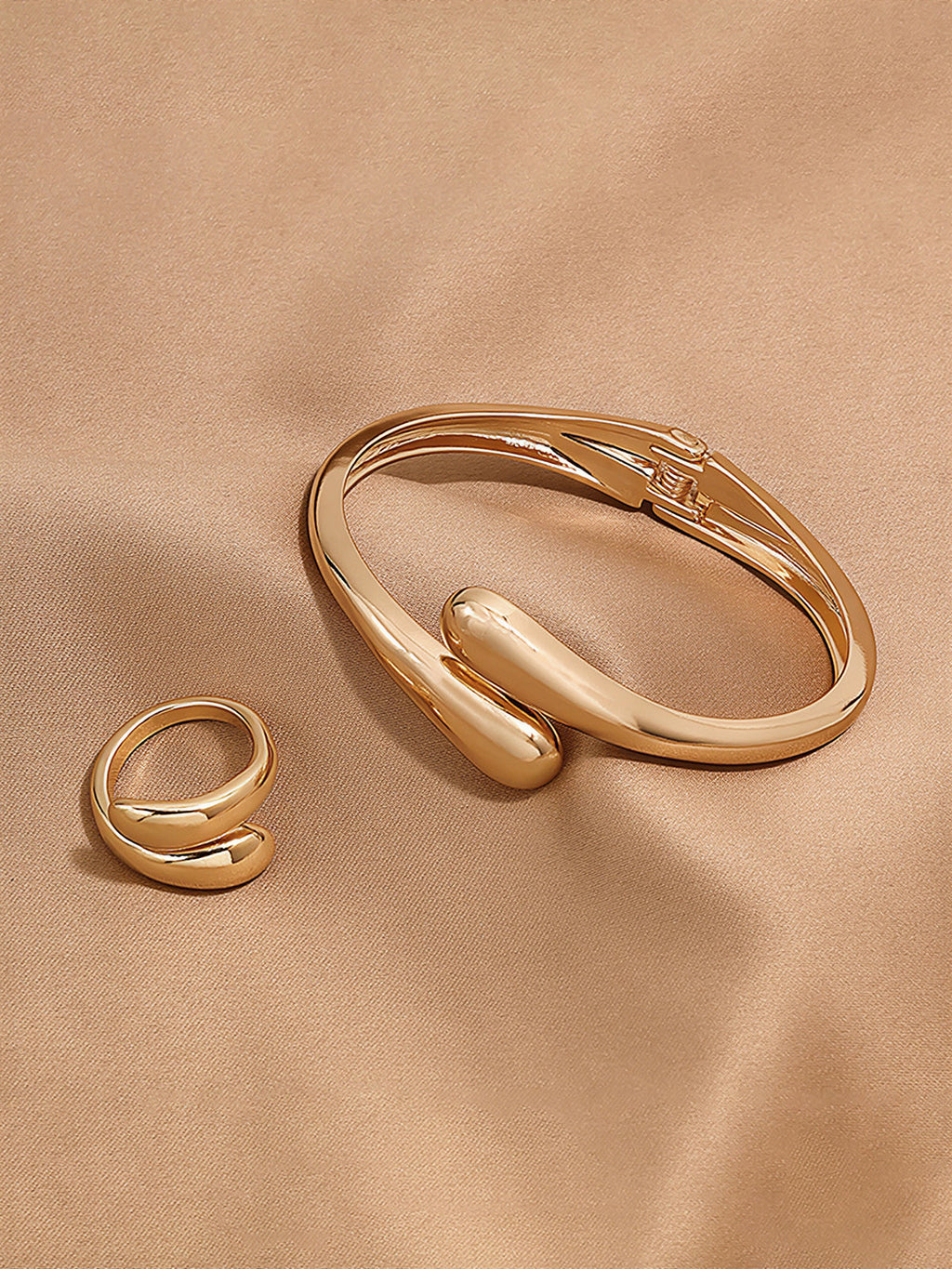 2er-Set glatte, minimalistische offene Armreife und Ringe