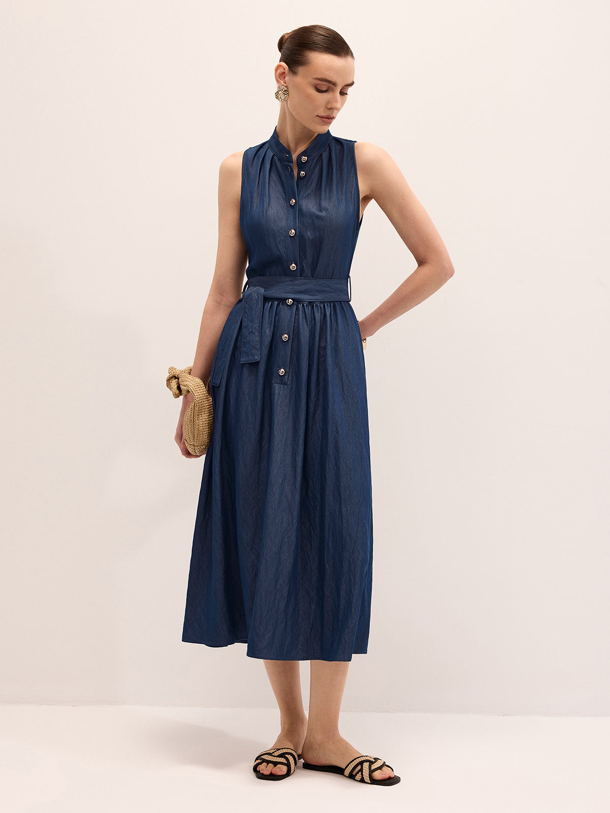 Robe longue sans manches ceinturée en mélange de coton