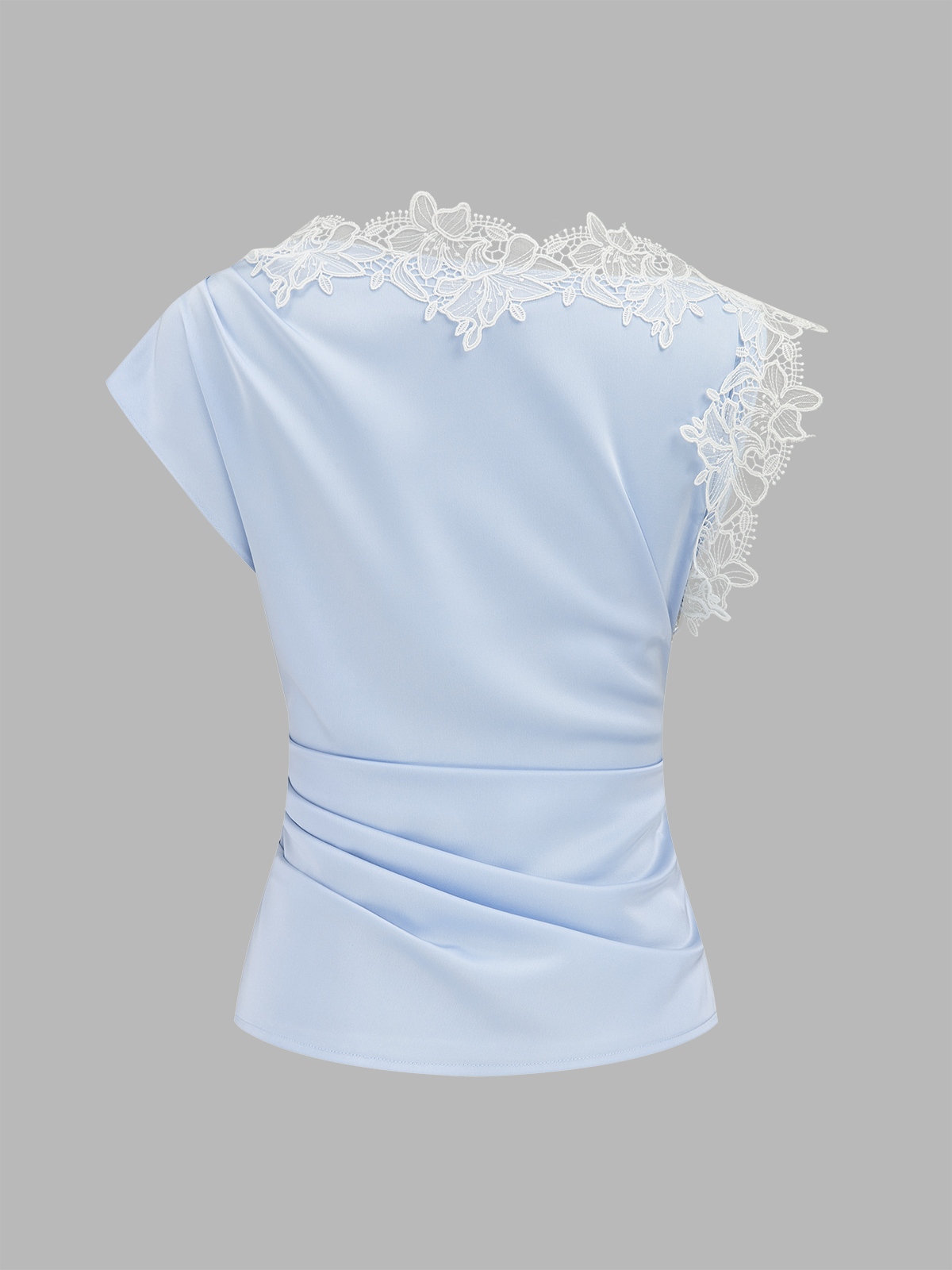 Asymmetrische Bluse mit Raffung und Spitzenborte