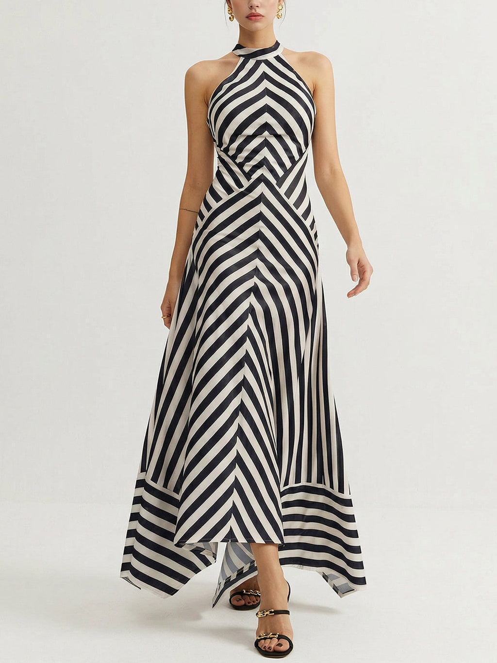 Neckholder gestreiftes rückenfreies Maxikleid