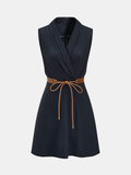 Ärmelloses Mini-Wickelkleid aus Leinenmix mit Gürtel