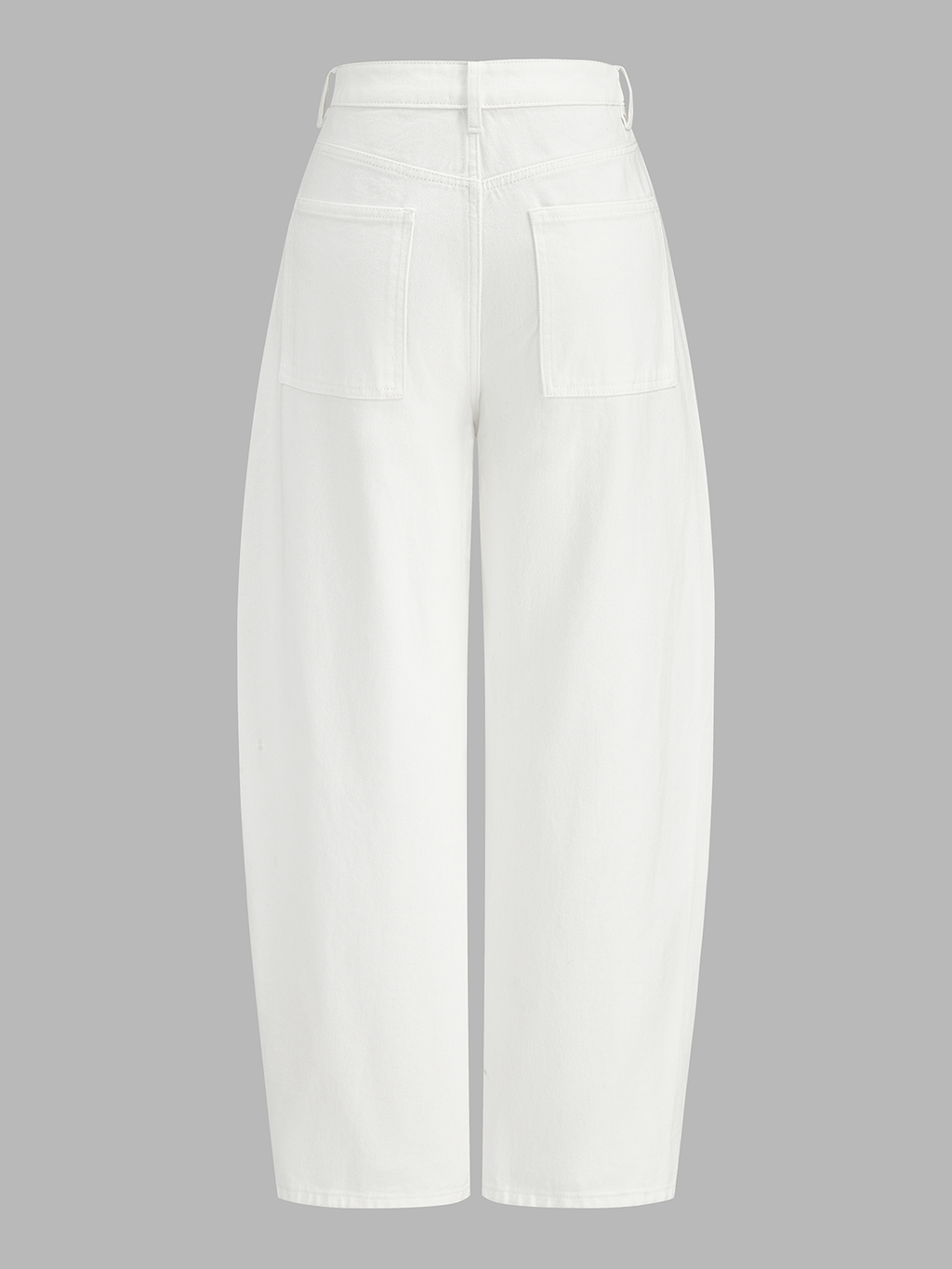 Jeans mit gebogenem Bein und mittelhohem Bund