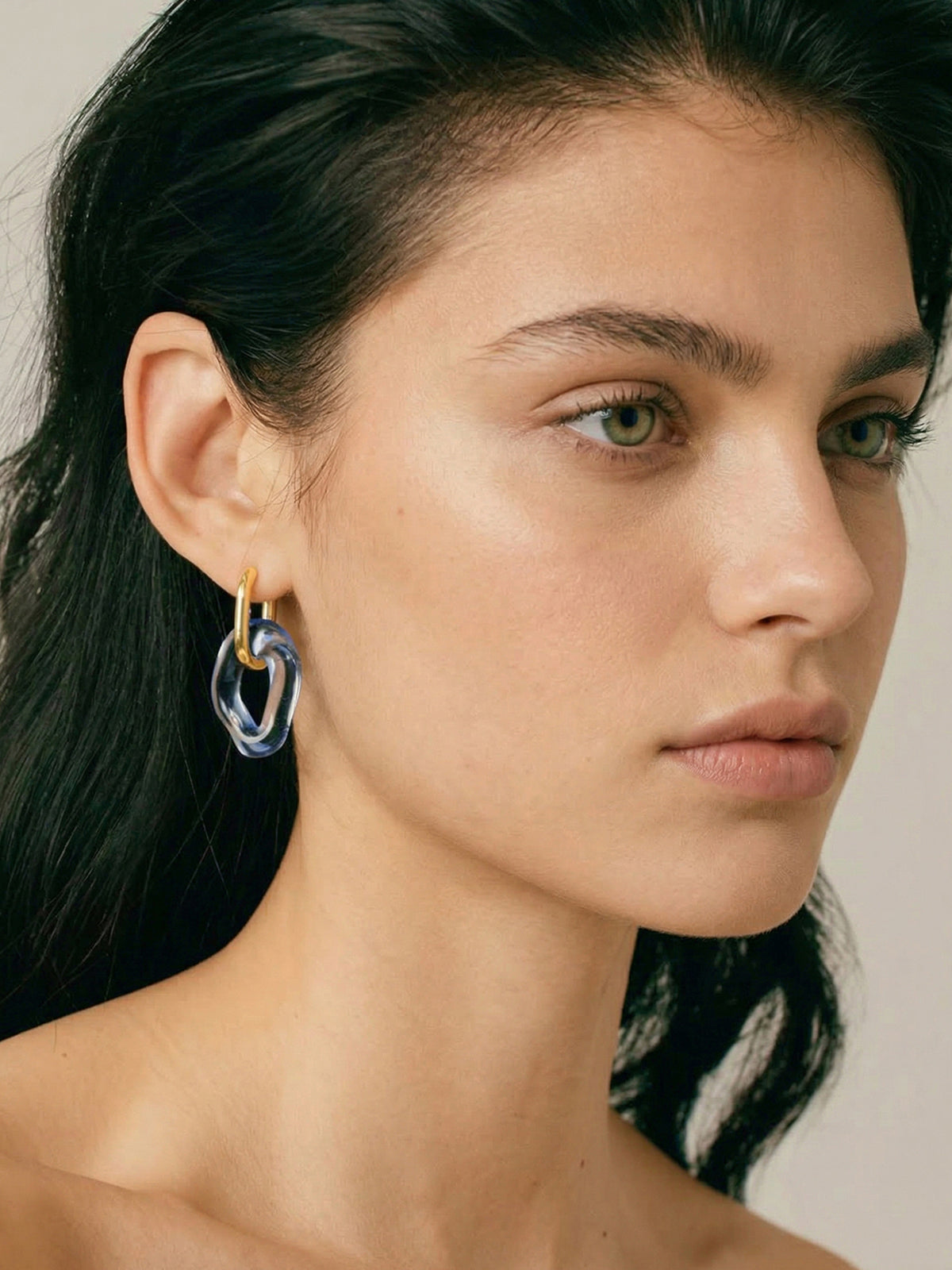 Boucles d'oreilles créoles maillons dorés en verre transparent