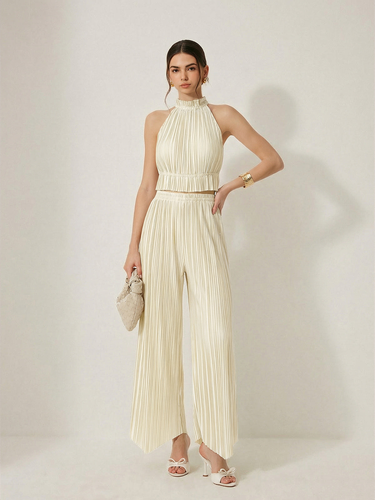 Ensemble top court licou plissé et pantalon