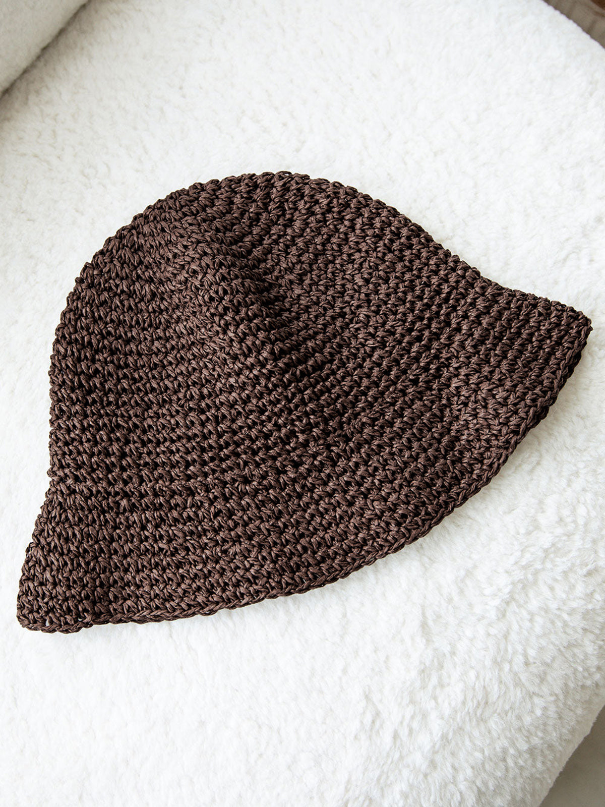 Chapeau bob en paille crocheté à la main
