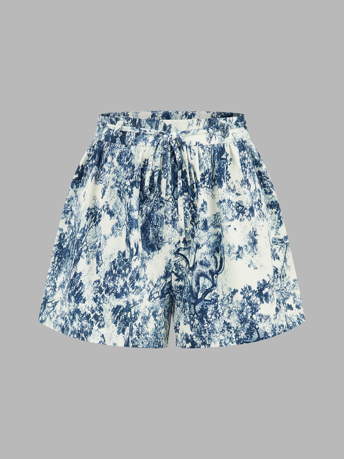 Freizeit-Shorts mit Toile-Druck und Bindegürtel