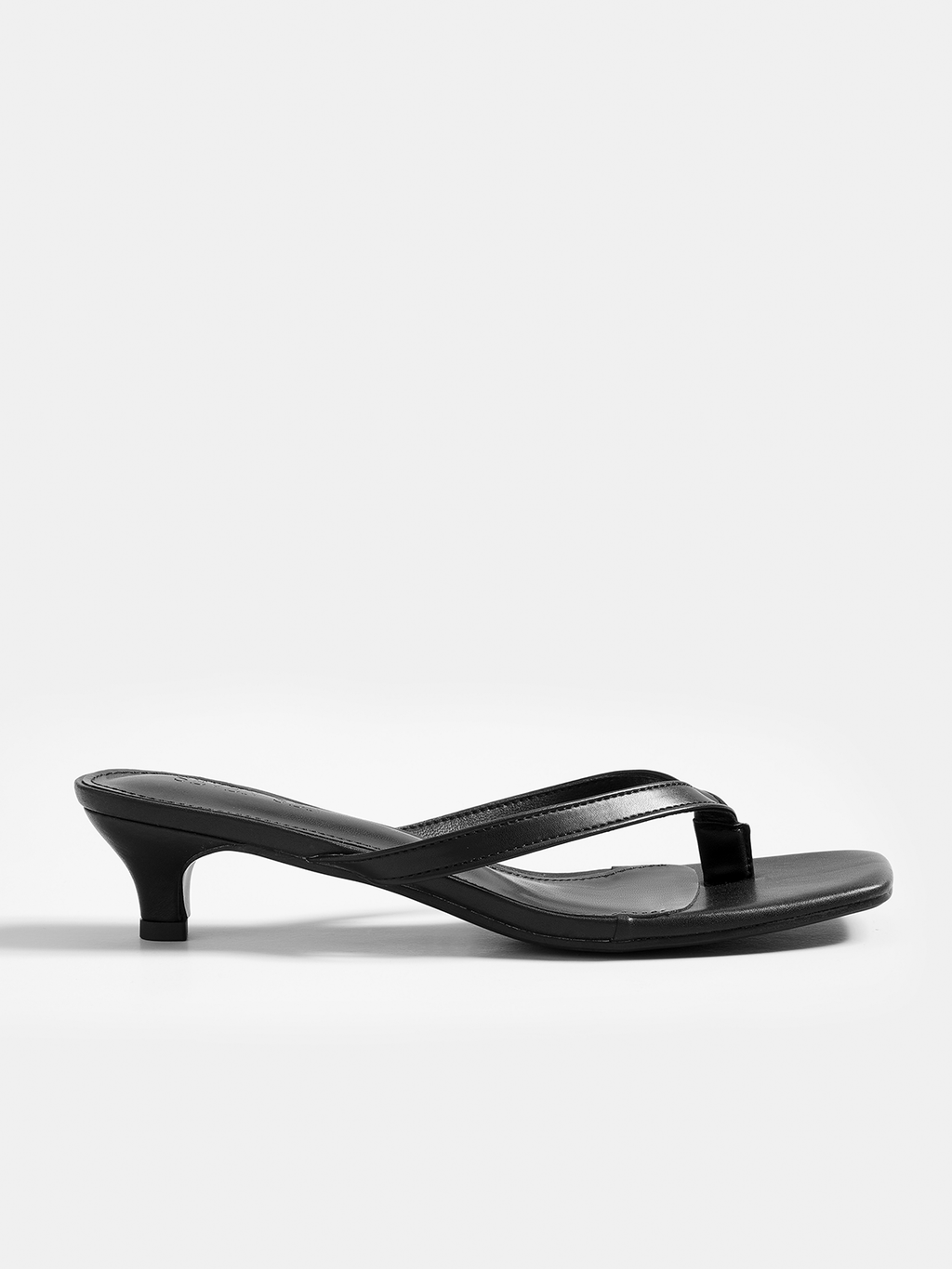 Riemchensandaletten mit Kitten-Heels aus echtem Leder