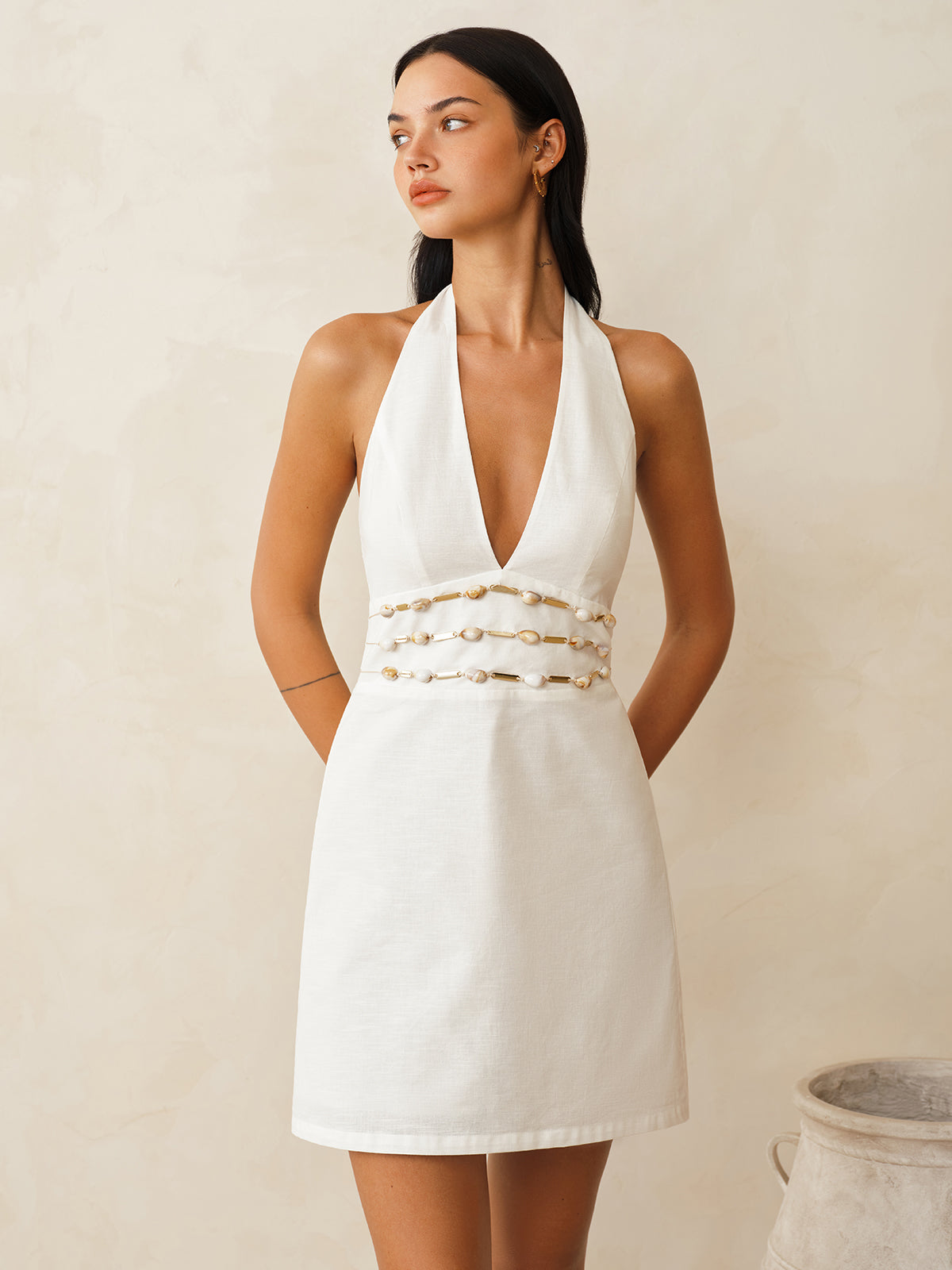 Robe courte dos nu en coton et lin avec taille élastique