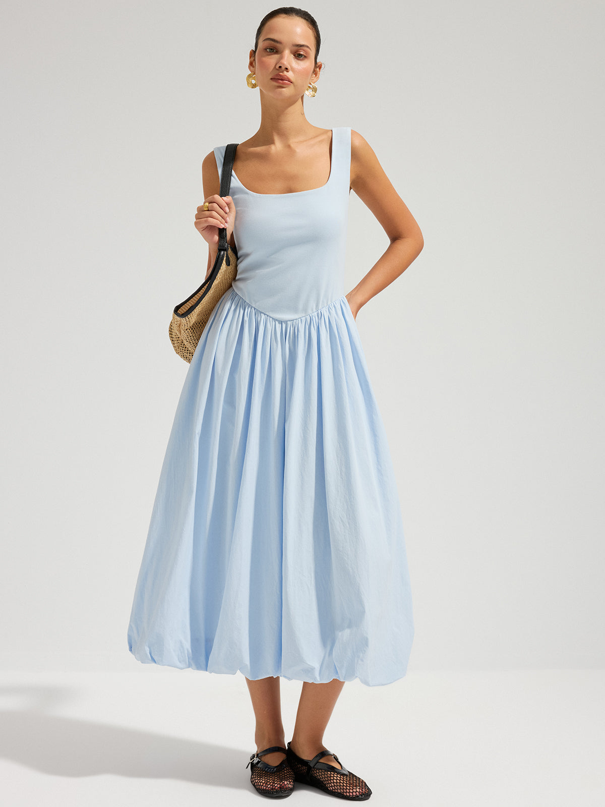 Rückenfreies ärmelloses Midi-Kleid aus Baumwolle