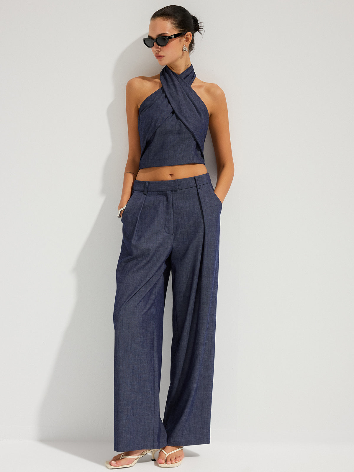 Ensemble crop top et pantalon en jean à licou