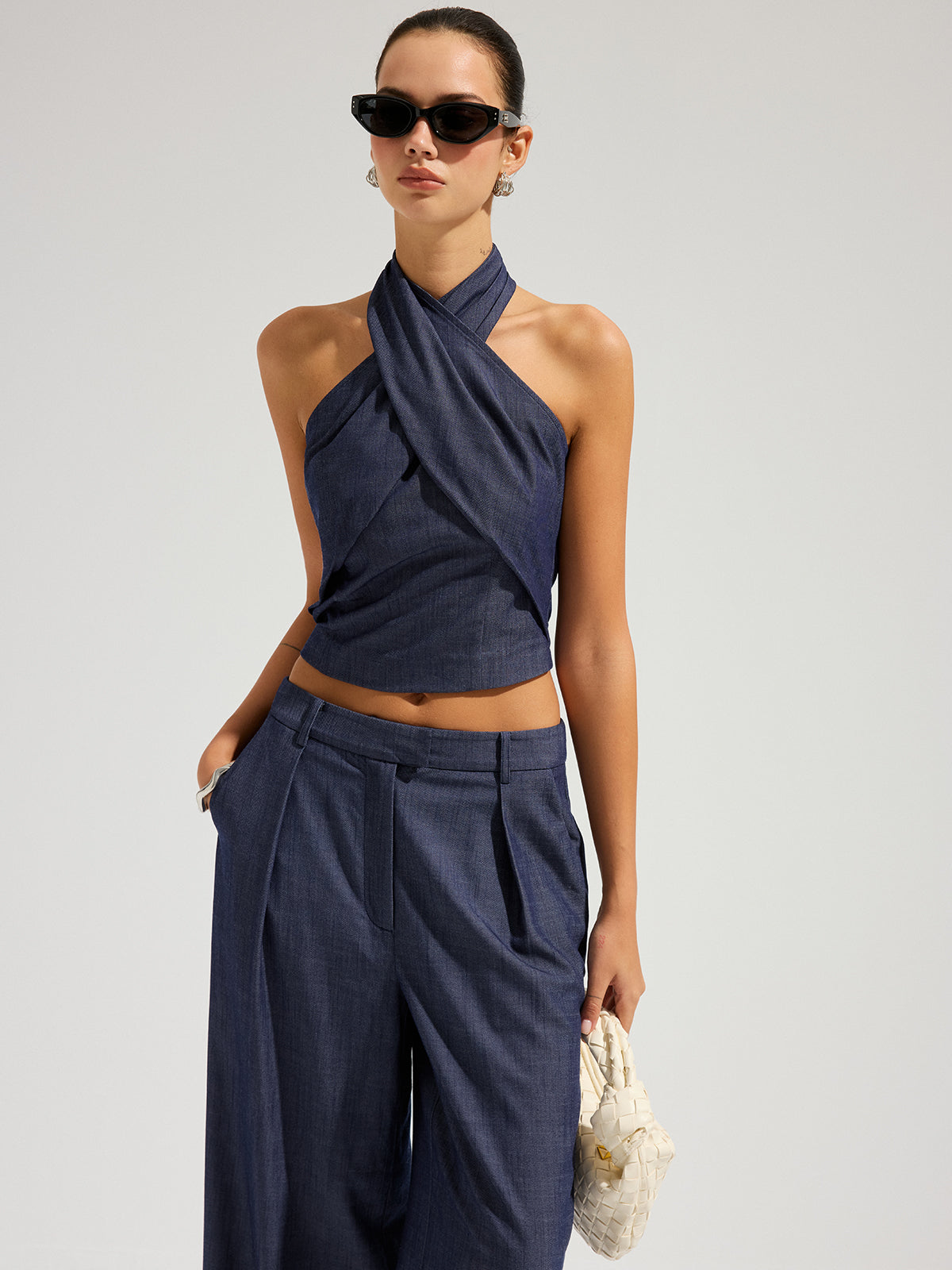 Ensemble crop top et pantalon en jean à licou