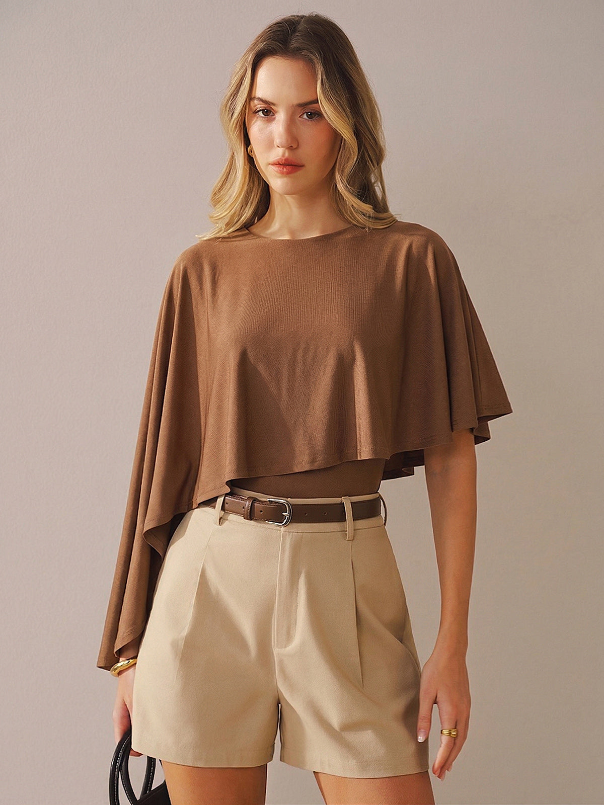 Body en maille fine asymétrique à manches cape