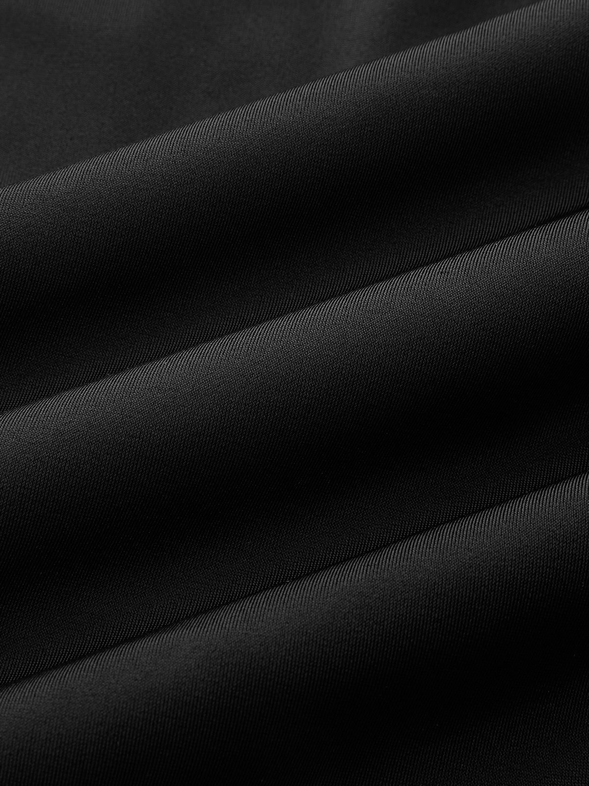 Maillot de bain une pièce à bordures contrastées et ensemble jupe