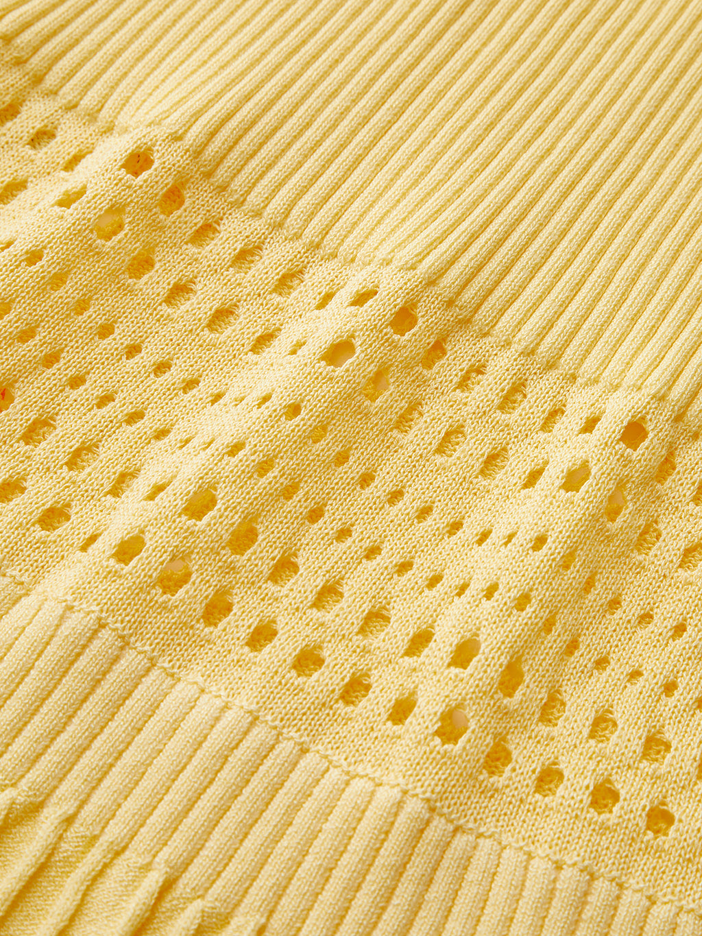 Gestricktes Maxikleid mit durchbrochenem Rippenmuster und Cami-Trägern