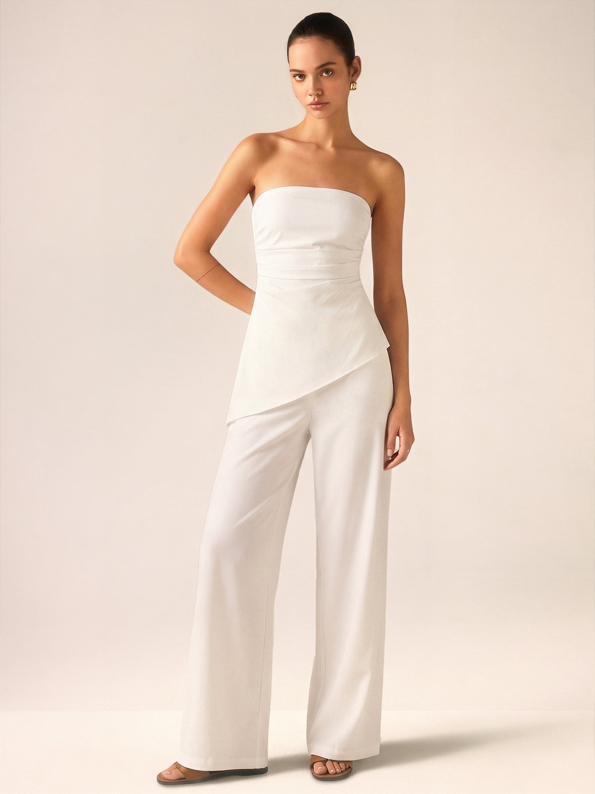 Ensemble haut ruché asymétrique sans bretelles et pantalon