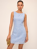 Ärmelloses Kleid mit Blumenstickerei und Lochmuster