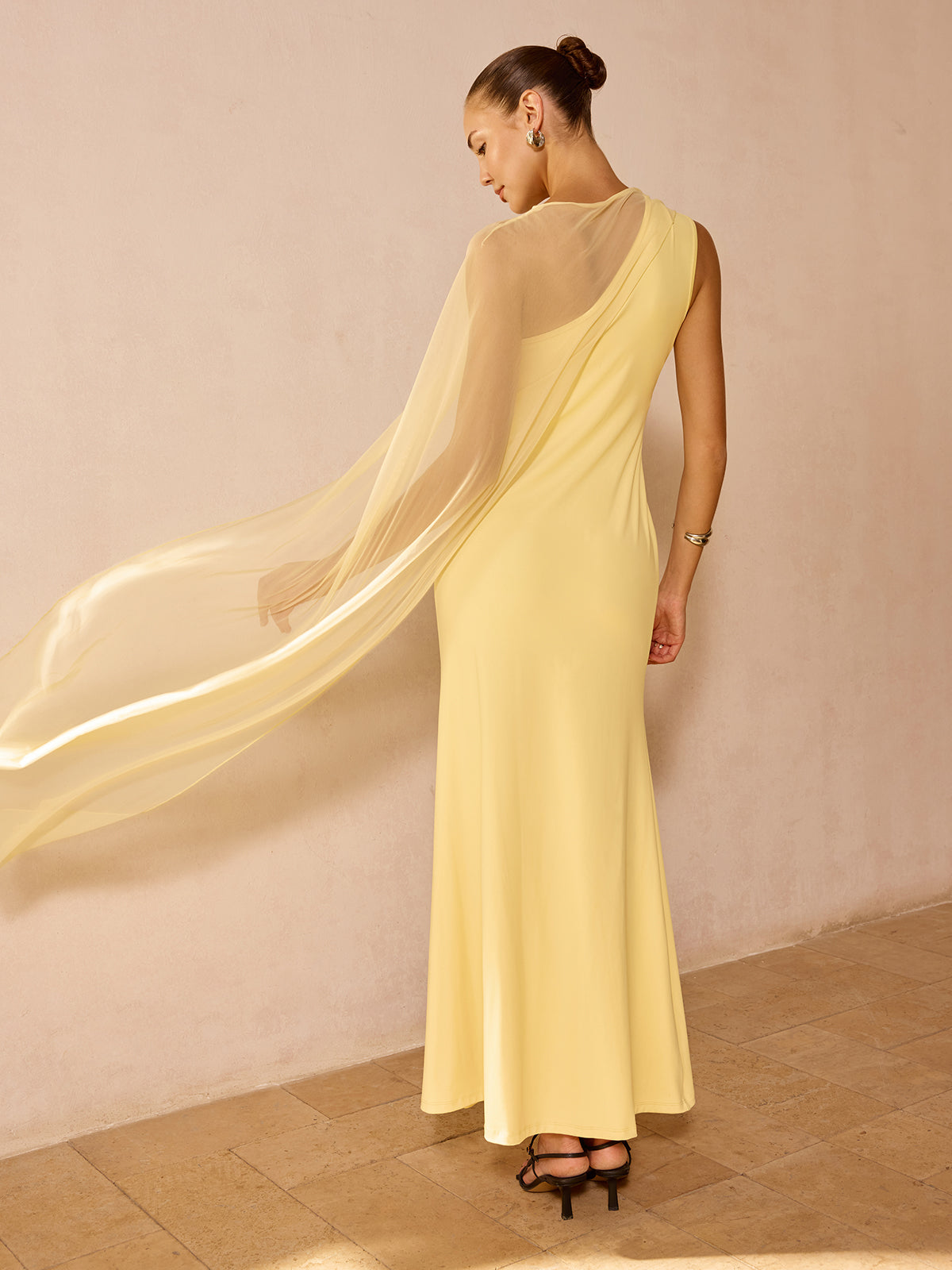 Robe longue de soirée vaporeuse coupe slim